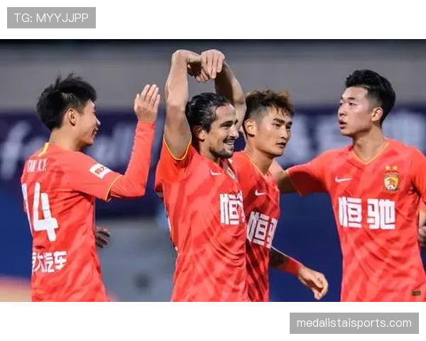 上海海港开启魔鬼赛程考验全队抗压能力 上海海港开启魔鬼赛程考验全队抗压能力